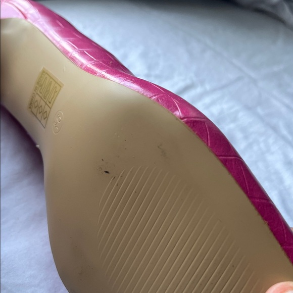 Kitten heel hot pink loafer style NWT sz 9.5 - Picture 13 of 13